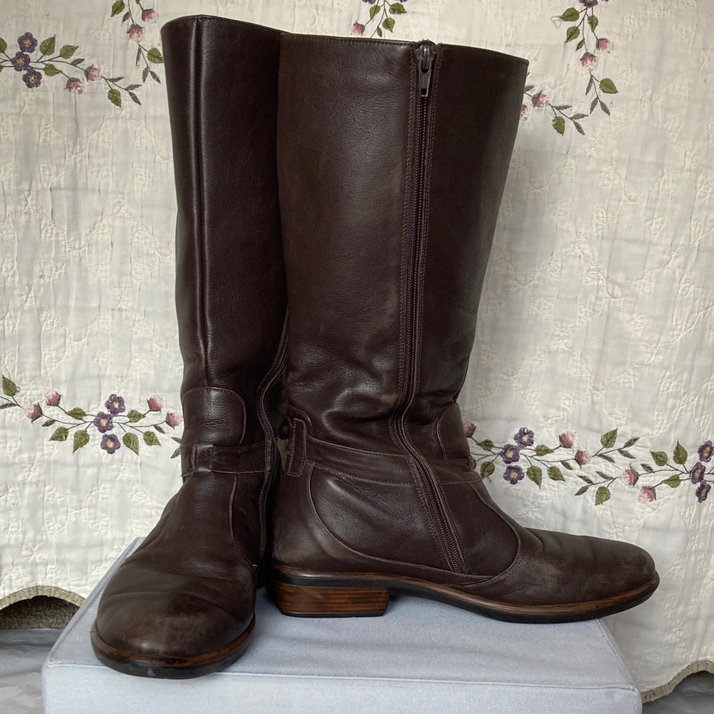 Naot Dark Brown Leather Heeled Boots
